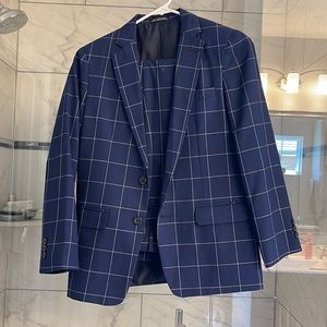 Young King by Steve Harvey 2 piece suit